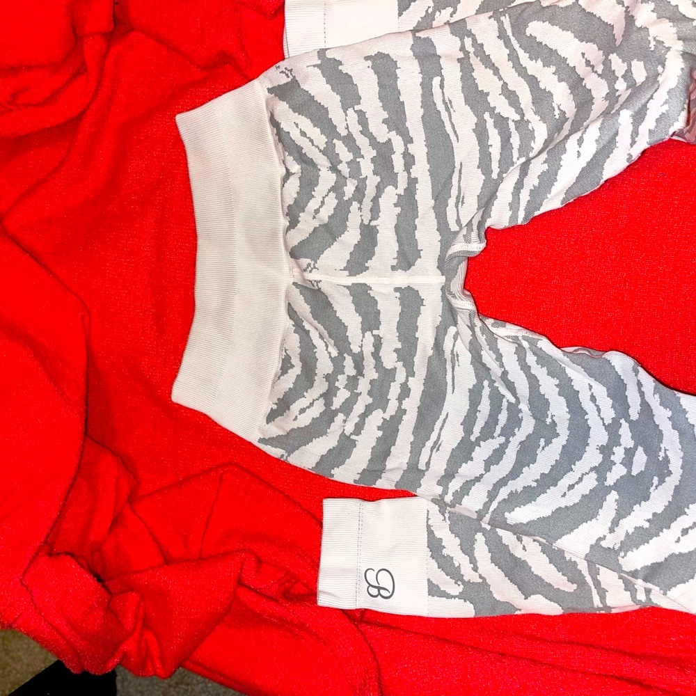 Bombshell sportswear zebra set